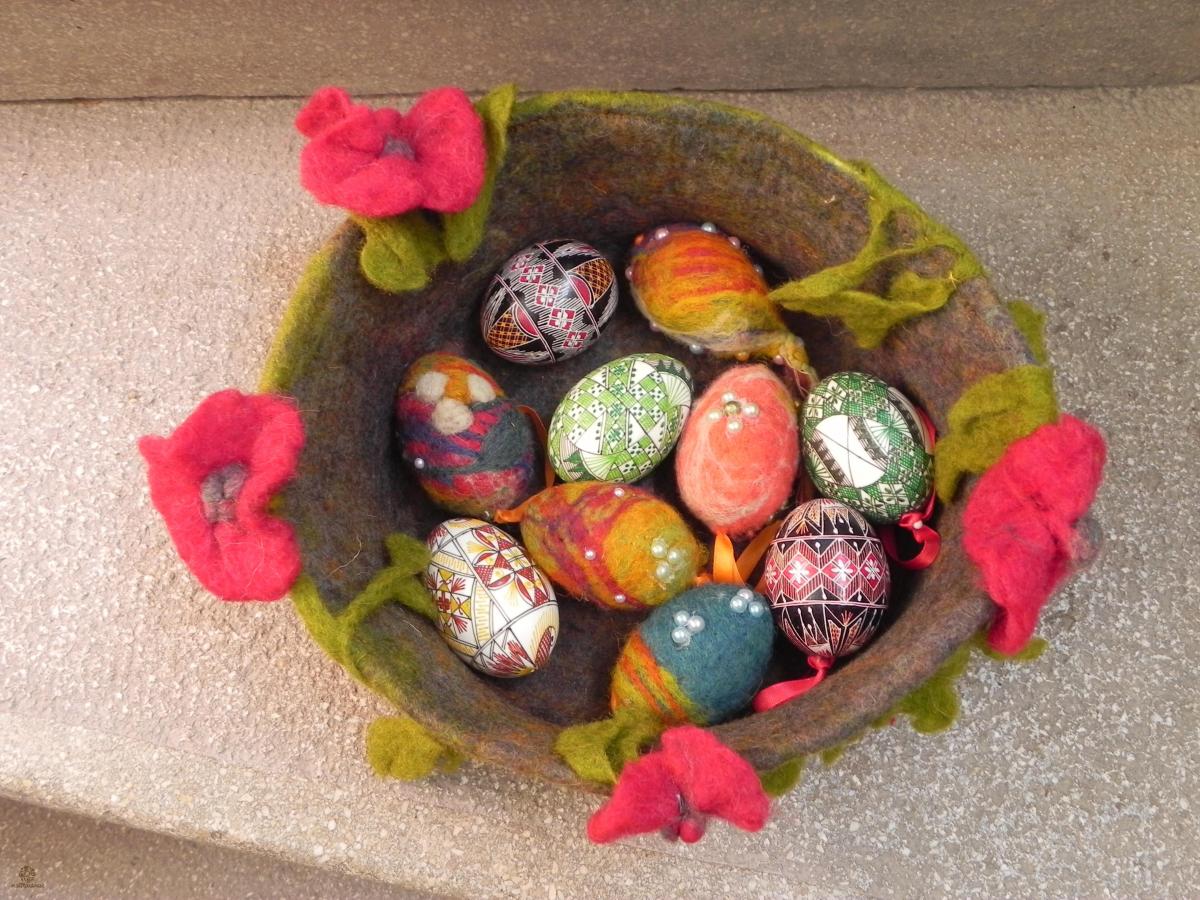 Vas din lana impaslita manual