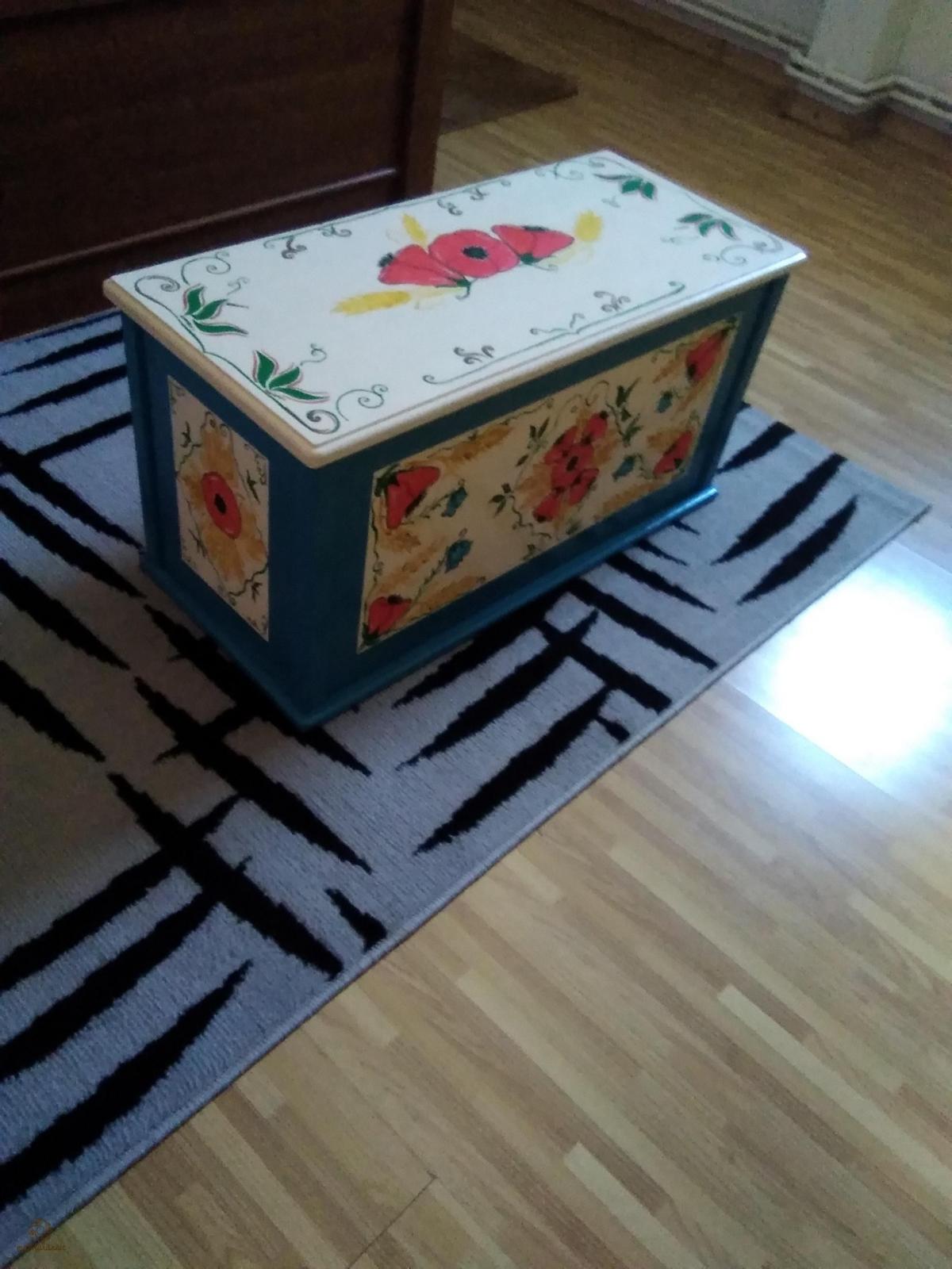 Ladă de zestre pictata 